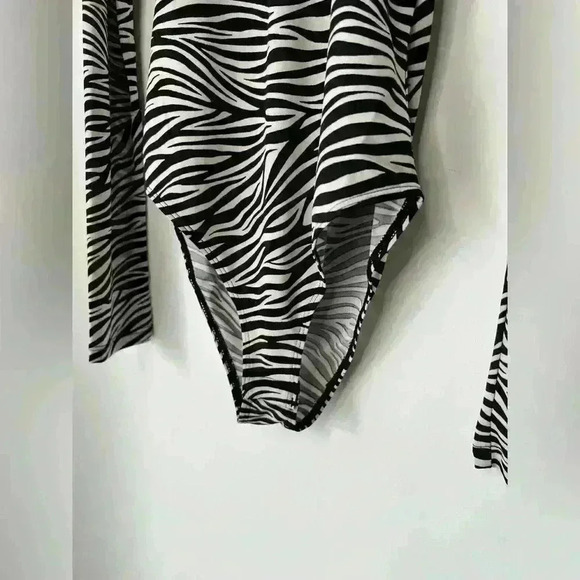 H&M Womens Sheer Black and White Zebra Animal Print Long Sleeve Bodysuit XS - Picture 2 of 11